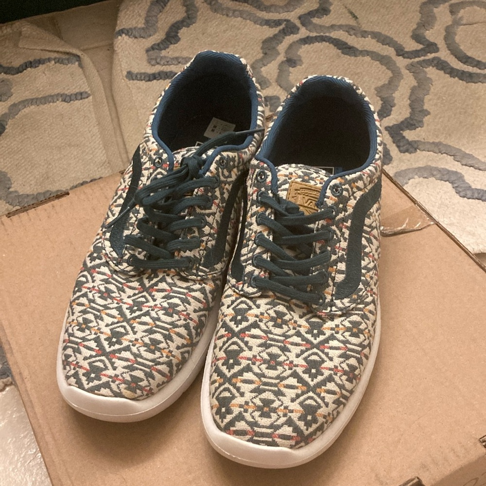 Vans Unisex Multicolor Patterned Athletic Shoes